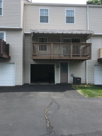 Building Photo - 282 Murrays Ln