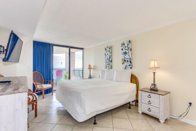 Foto del edificio - 2500 N Ocean Blvd