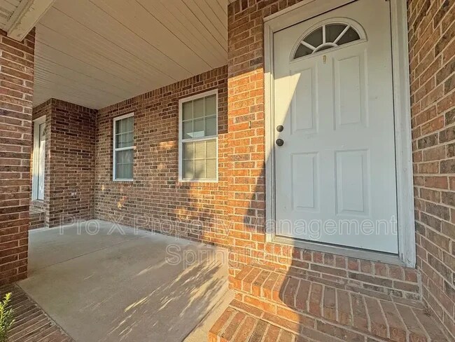 Foto del edificio - 717 E Watermill Cir