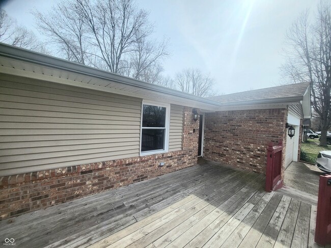 Building Photo - 7627 Venetian Way