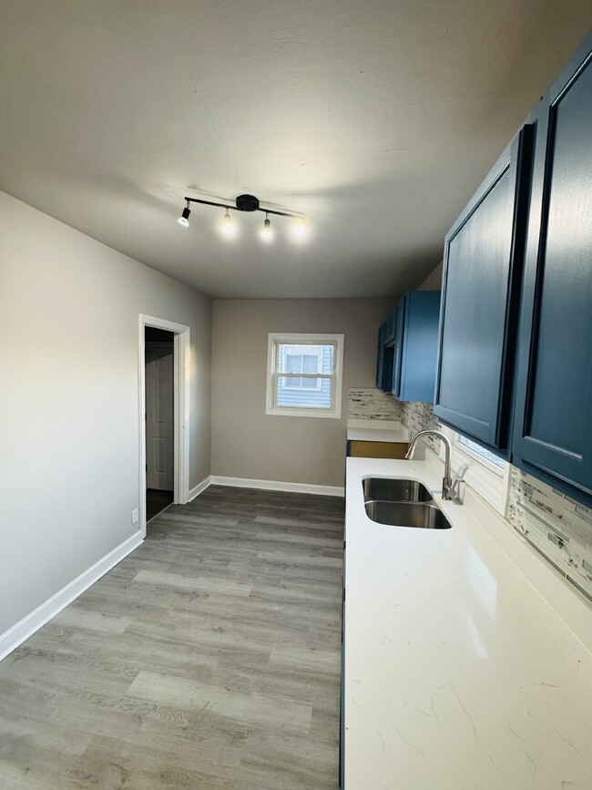 Foto del edificio - Spacious Gary Gem | Move-In Ready | Prime ...