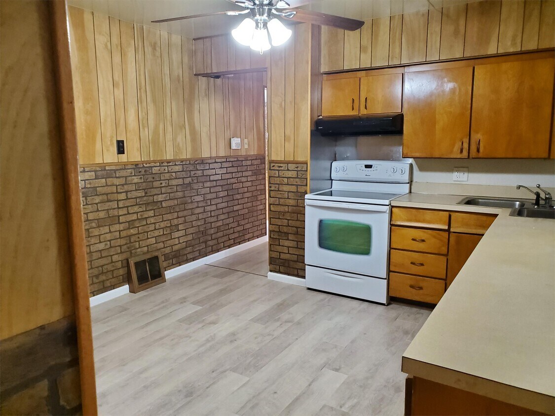 Foto del edificio - 3503 St Sebastian Ln