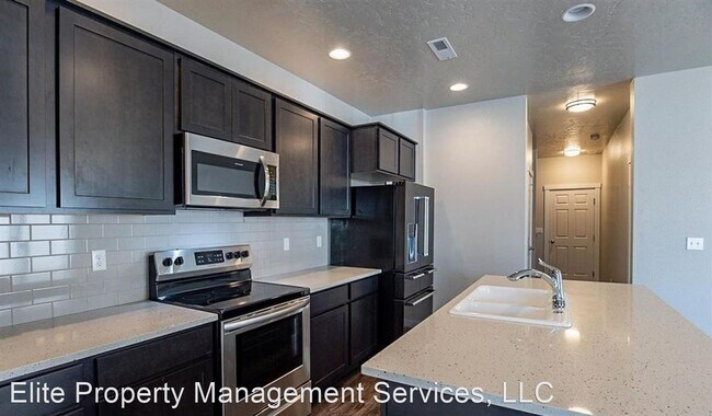 Building Photo - 4 br, 2.5 bath House - 10043 W Campville