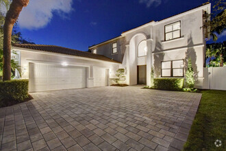 Building Photo - 6298 Sand Hills Cir