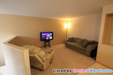 Building Photo - 5678 Sherman Oaks Rd
