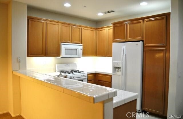 Foto del edificio - 1800 E Lakeshore Dr