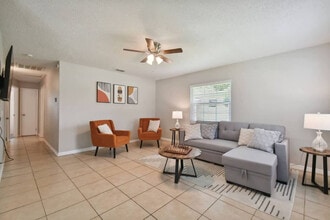 Building Photo - 37329 Magnolia Ave