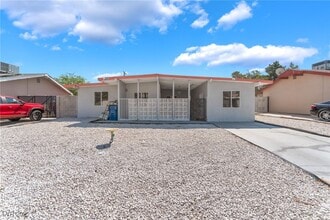 Building Photo - 3008 Lawndale St