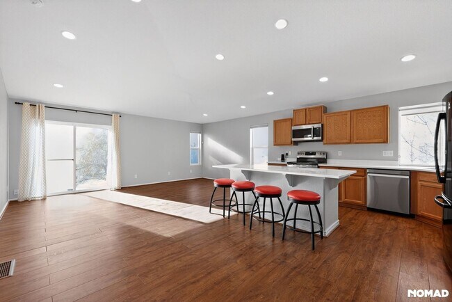 Foto del edificio - 20194 Robins Dr