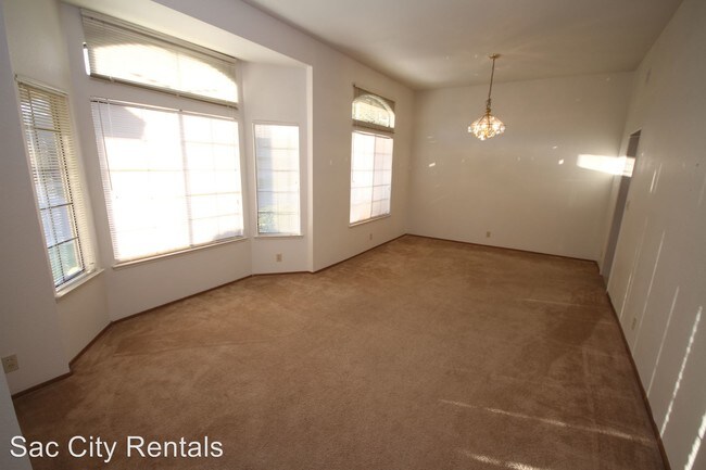 Building Photo - 7612 Wynndel Way