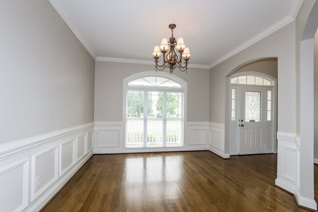 Foto del edificio - 8638 Castle Cliff Dr