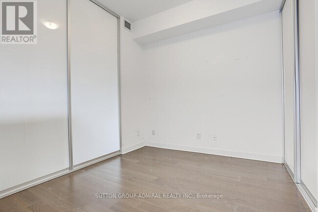 Building Photo - 156 Portland St