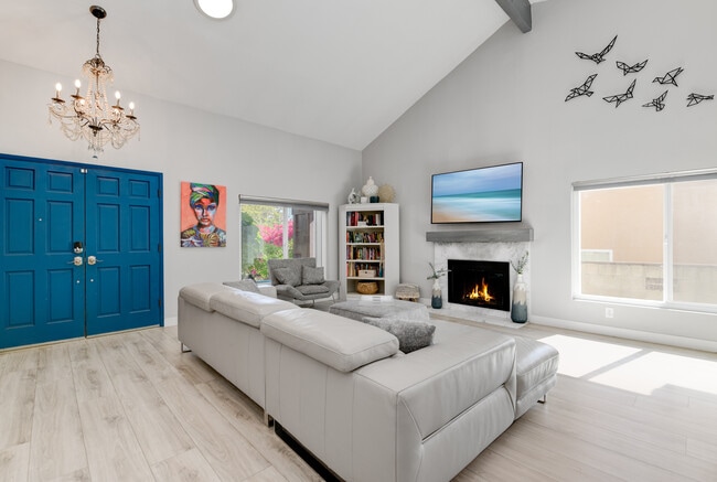 Building Photo - 10295 Veracruz Ct