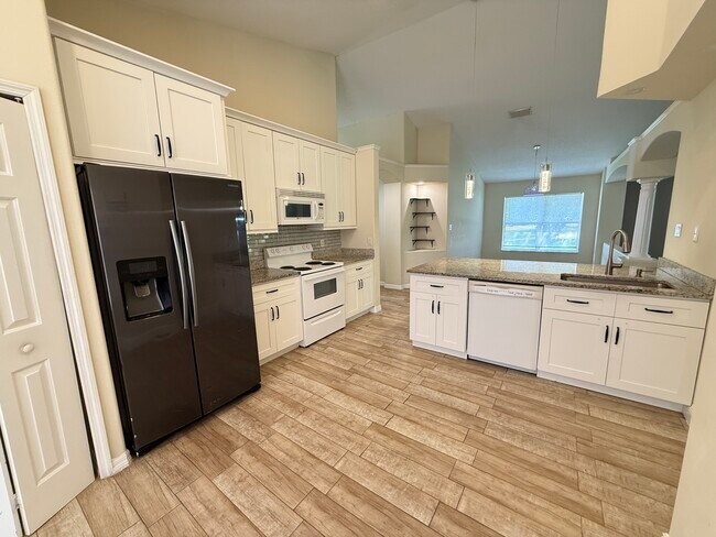 Foto del edificio - 1221 Singleton Cir