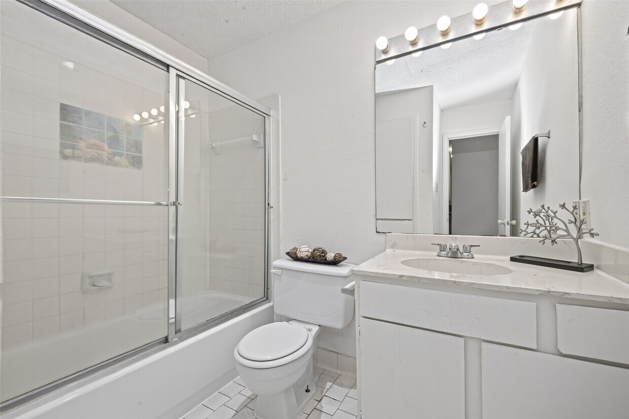 Foto del edificio - 9435 Pagewood Ln