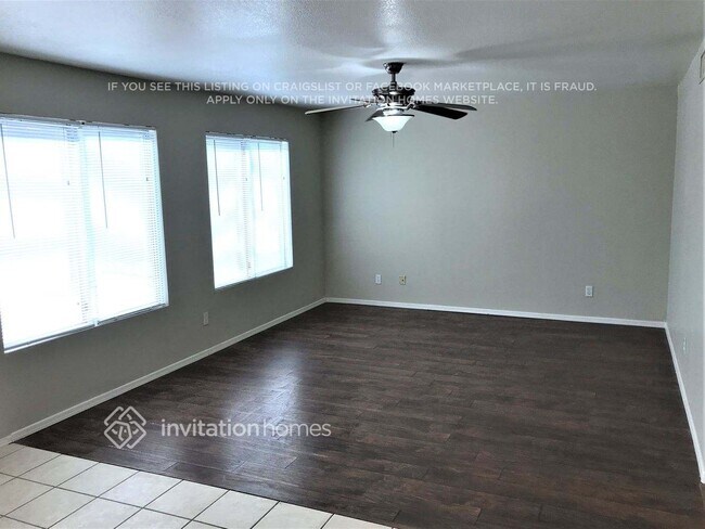 Foto del edificio - 9318 N 85th Dr