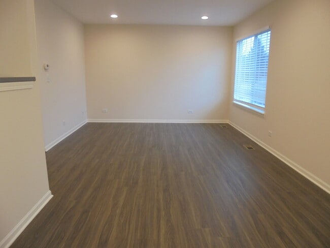 Building Photo - 32454 Rushmore Ave