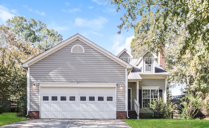 Primary Photo - Charming Home on Woodford Bridge Dr
