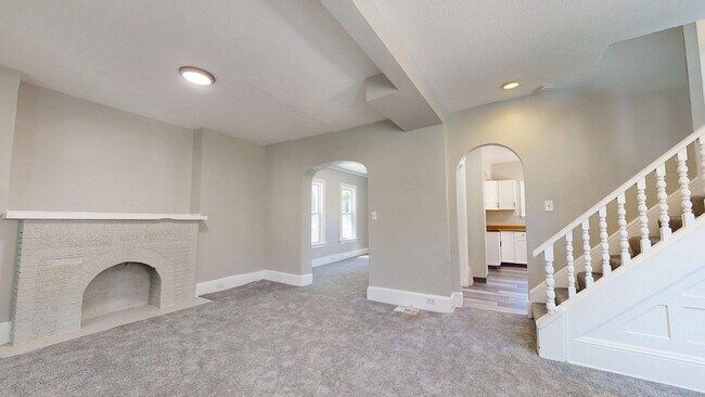 Foto del edificio - Cudell/West Blvd neighborhood; 4 bedroom/1 bath single family house for rent!