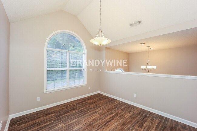 Foto del edificio - 2040 Club Bay Dr