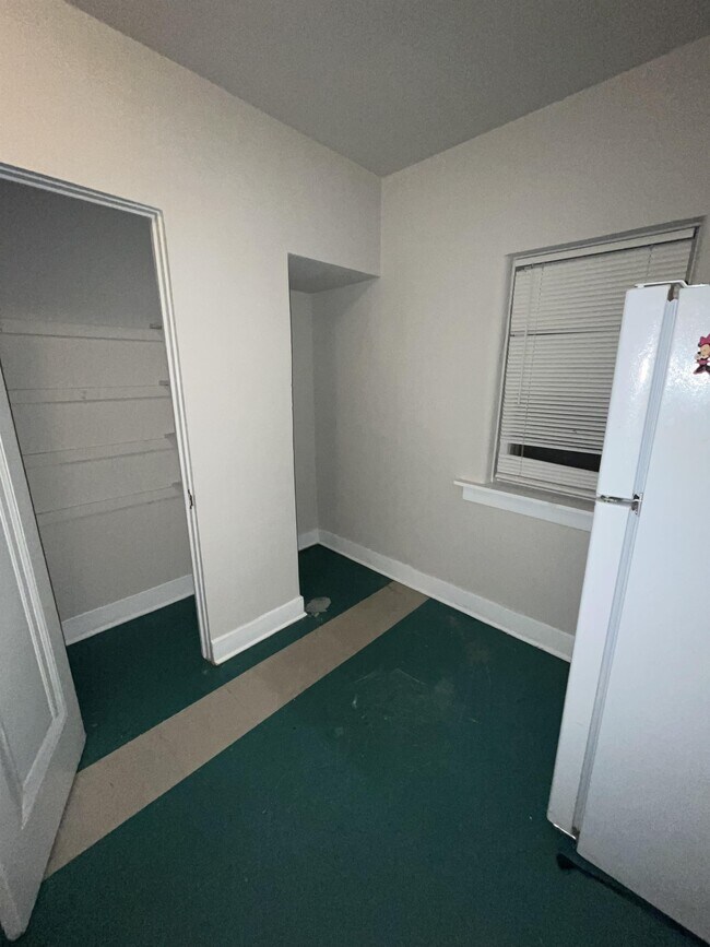 Foto del edificio - 5328 Maywood Ave