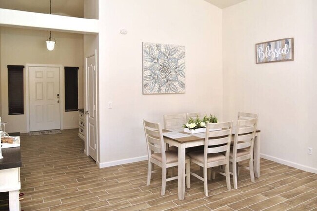 Foto del edificio - Beautifully Decorated Home|Avondale|Privat...