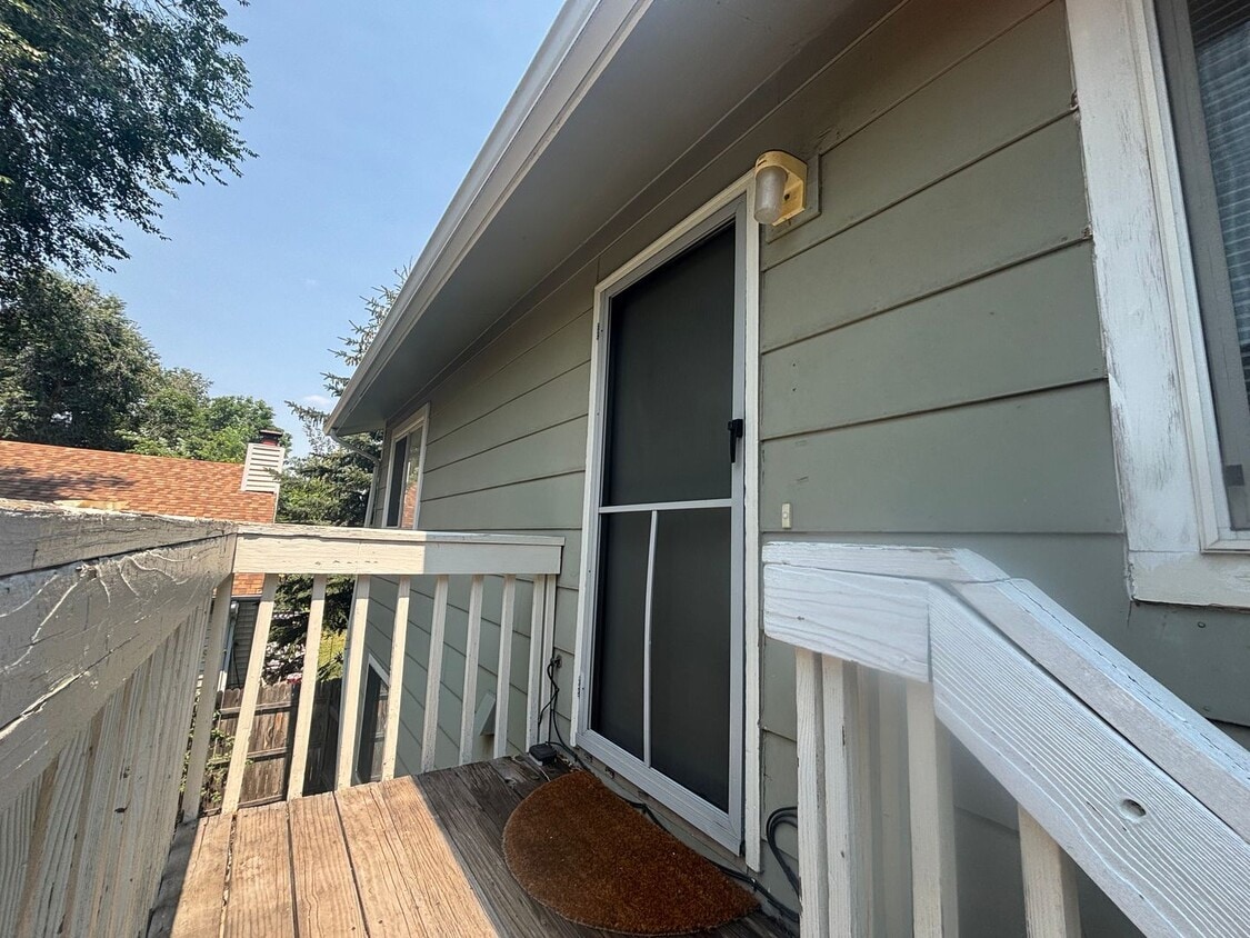 Photo - 405 Bonfoy Ave (Colorado Springs, CO)