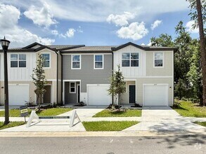 Building Photo - 6257 Daerr Ridge St