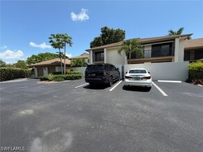 Building Photo - 576 Retreat Dr