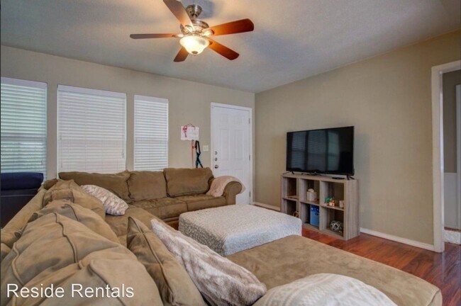 Building Photo - 3 br, 2 bath House - 3815 31st St