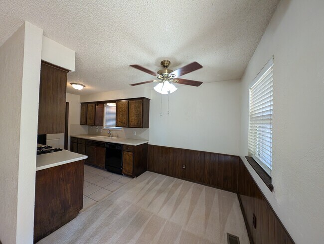 Building Photo - 4333 S Cedar Ct