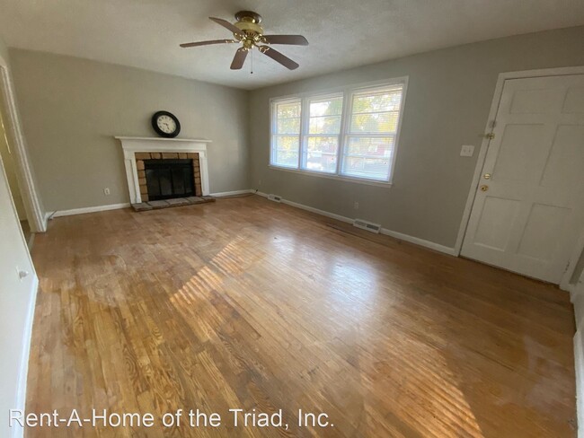 Building Photo - 3 br, 2 bath House - 2708 Hill-N-Dale Drive