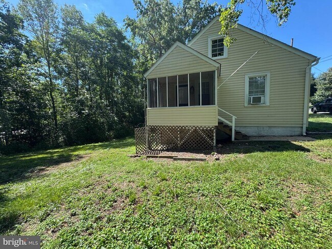 Building Photo - 516 Wyne Dr