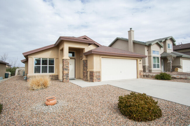 Building Photo - 6829 Cactus Thrush Drive