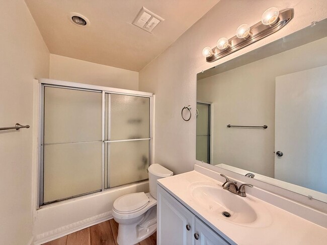 Building Photo - 1 Bedroom Home near SDSU!