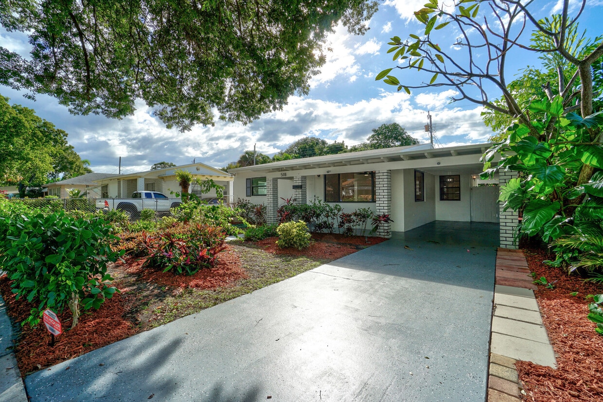 518 55th St, West Palm Beach, FL 33407 House for Rent in West Palm