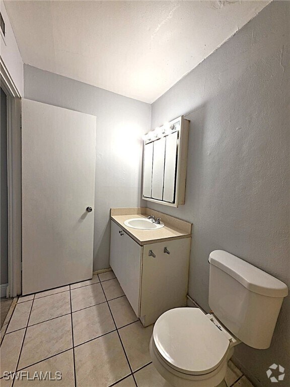 Building Photo - 1830 Maravilla Ave
