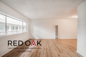 Building Photo - 916 S Carondelet St