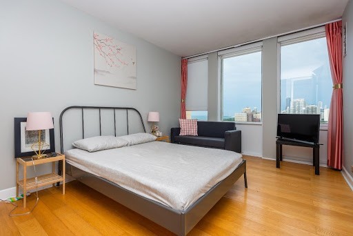 Foto principal - 444 W Fullerton Pkwy