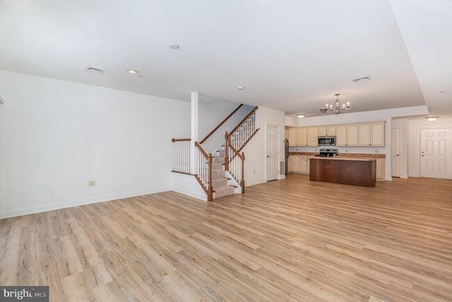 Building Photo - 105 High Pointe Dr