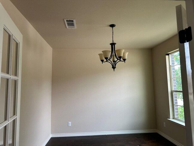 Building Photo - 705 Cypress Hill Dr