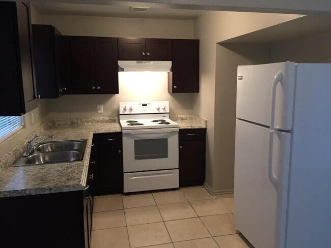 Foto del edificio - 5216 Palisades Dr