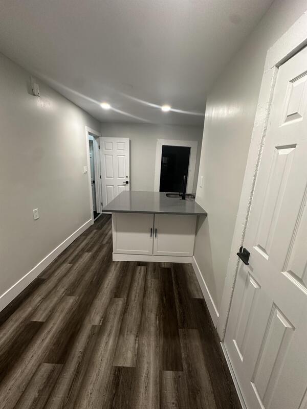 Photo - 526 S Tenth Ave Apartment