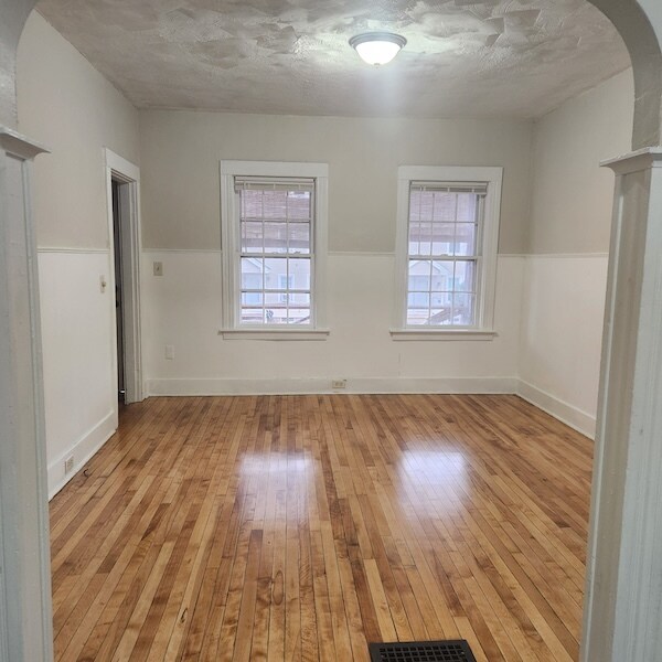 Building Photo - 22 B St