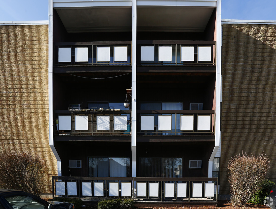 Balcony - 25 Ekman St