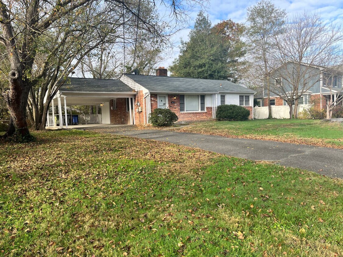 Alexandria/Fort Hunt/Hollin Hall 7908 We... House Rental in