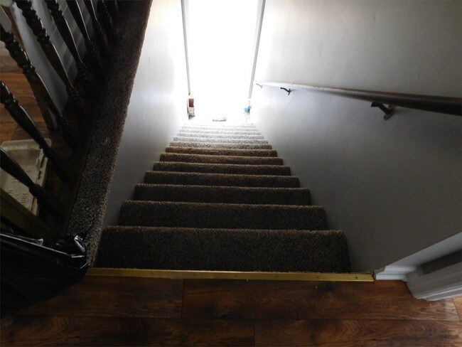 Foto del edificio - 309 W Madison Ave