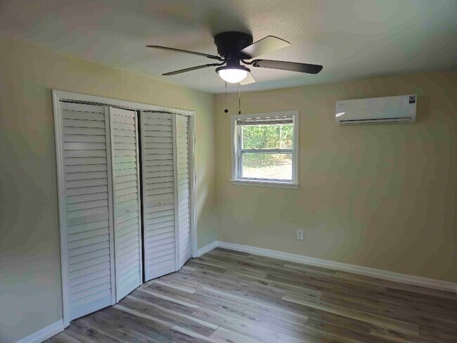 Building Photo - 19645 SW Lark Dr