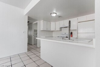 Building Photo - 4269 Stewart Ave