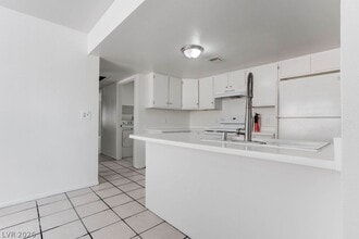 Building Photo - 4269 Stewart Ave